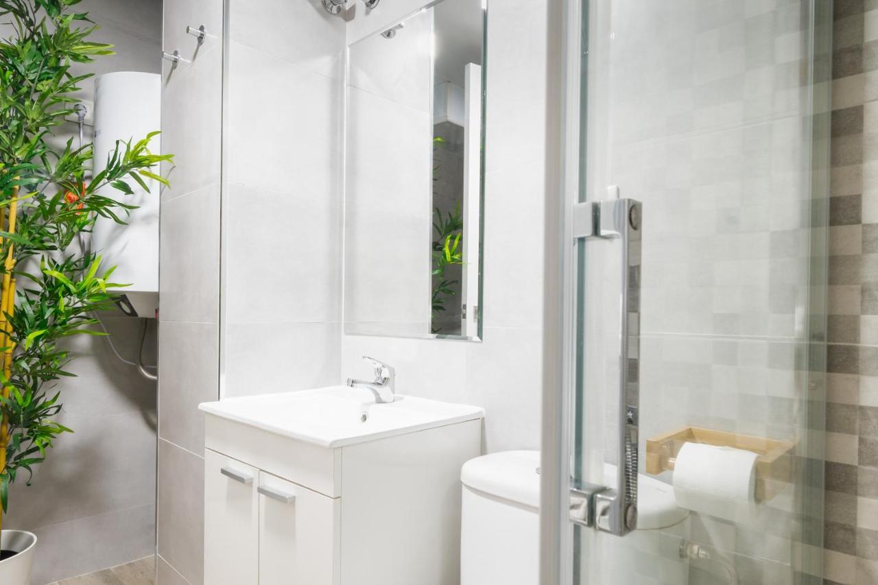 Anfitrion Sevilla 3 Экстерьер фото