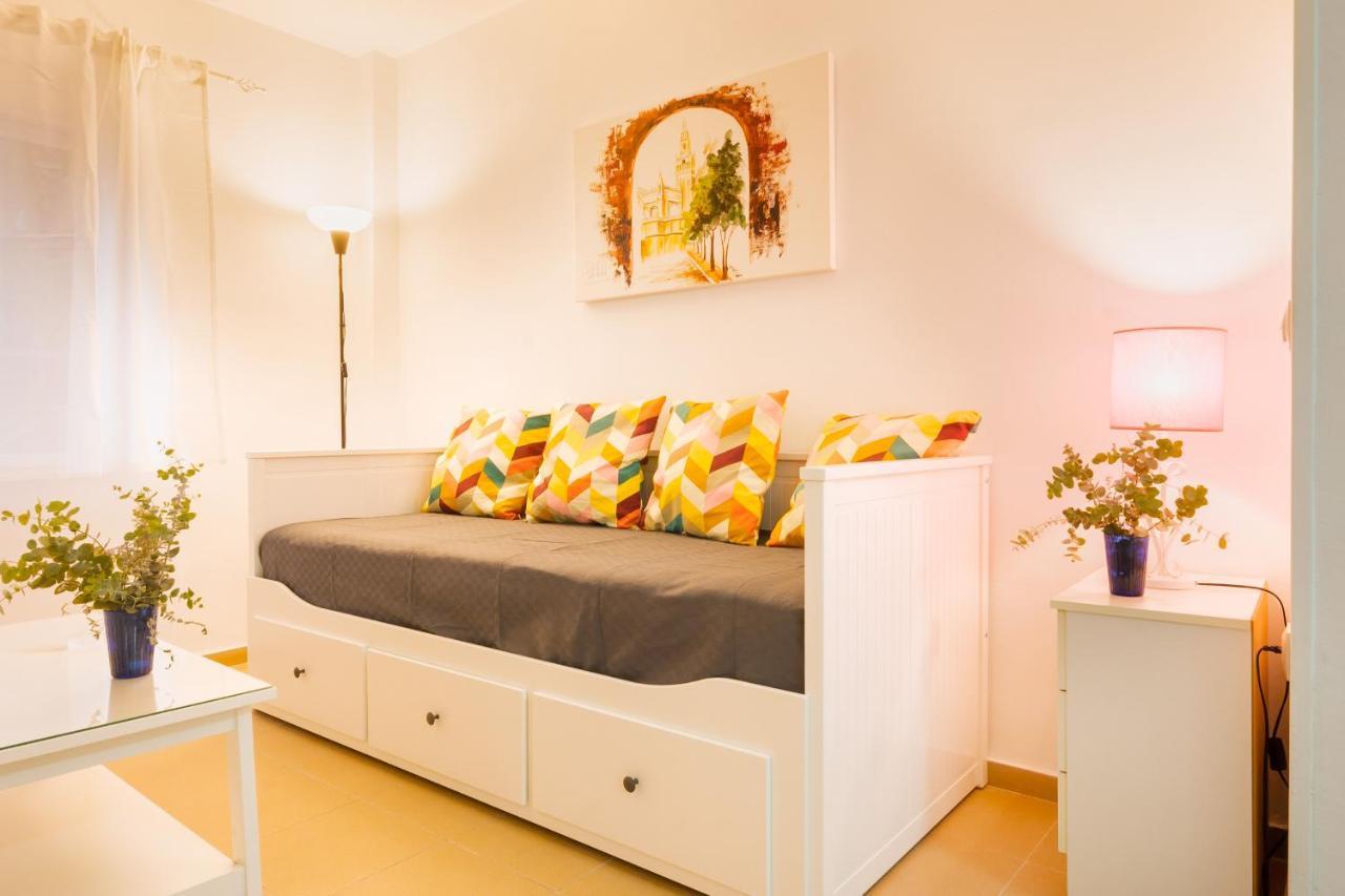 Anfitrion Sevilla 3 Экстерьер фото